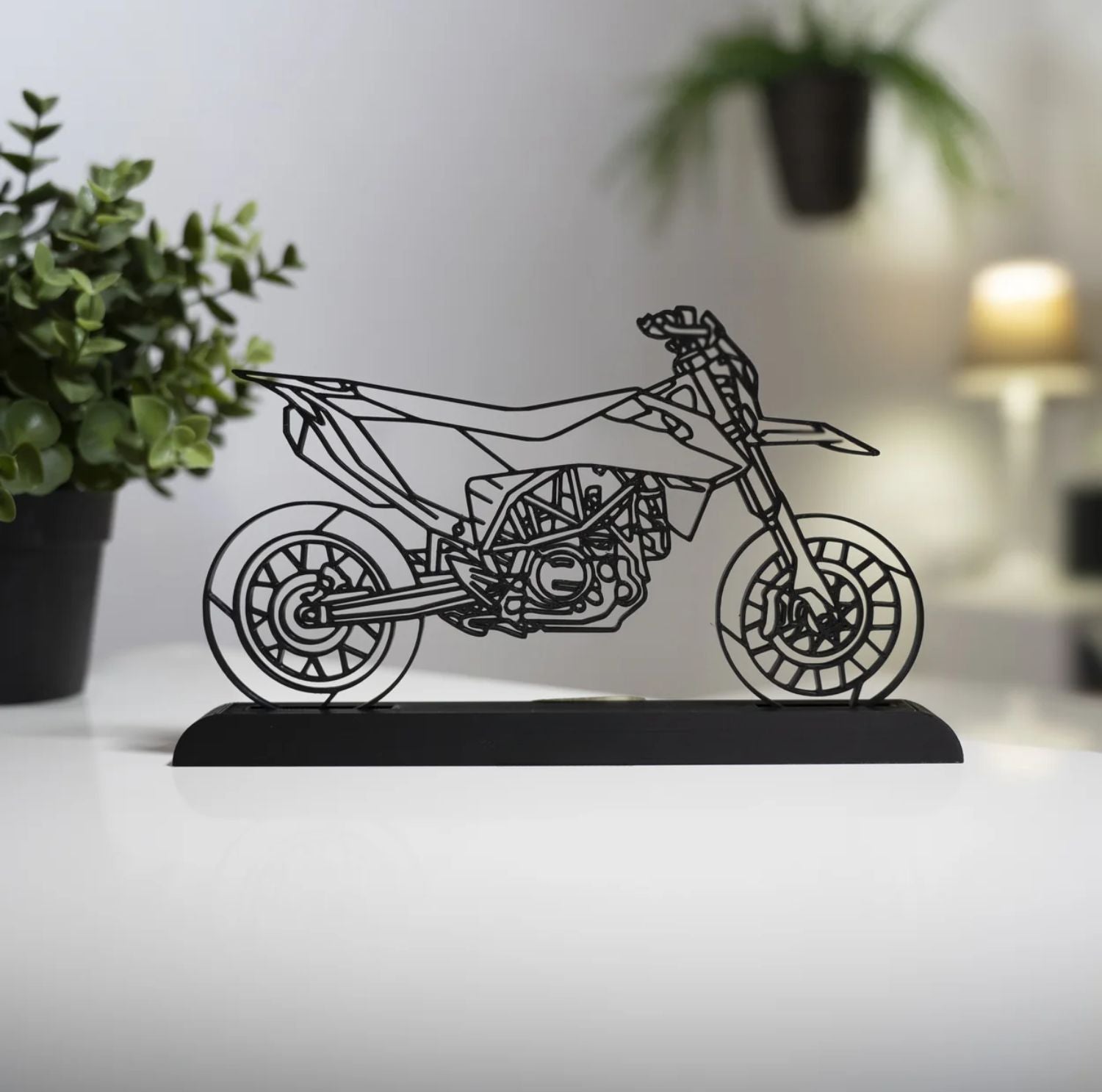 Serenosole™ MotoVibe Motorcycle Figure | Sleek, high-quality piece that’ll make any biker’s heart race | Perfect Bike Figurine 2024